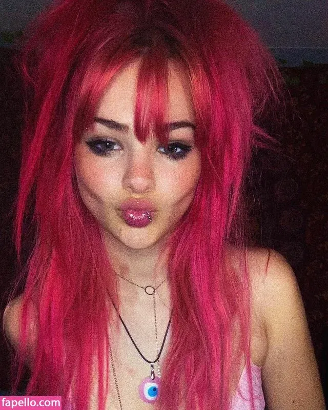 Ember Vail Onlyfans Photo Gallery 