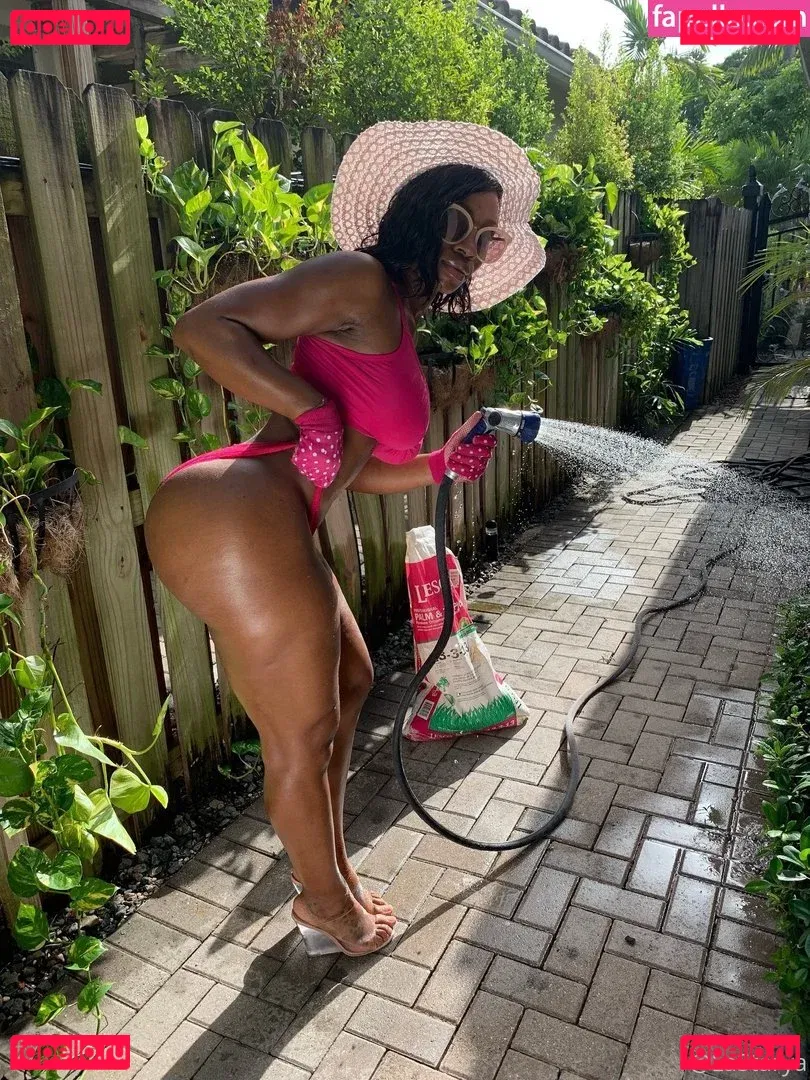 Lastarya Onlyfans Photo Gallery 