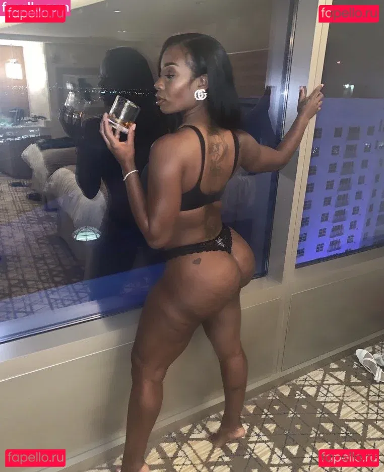 Lastarya Onlyfans Photo Gallery 