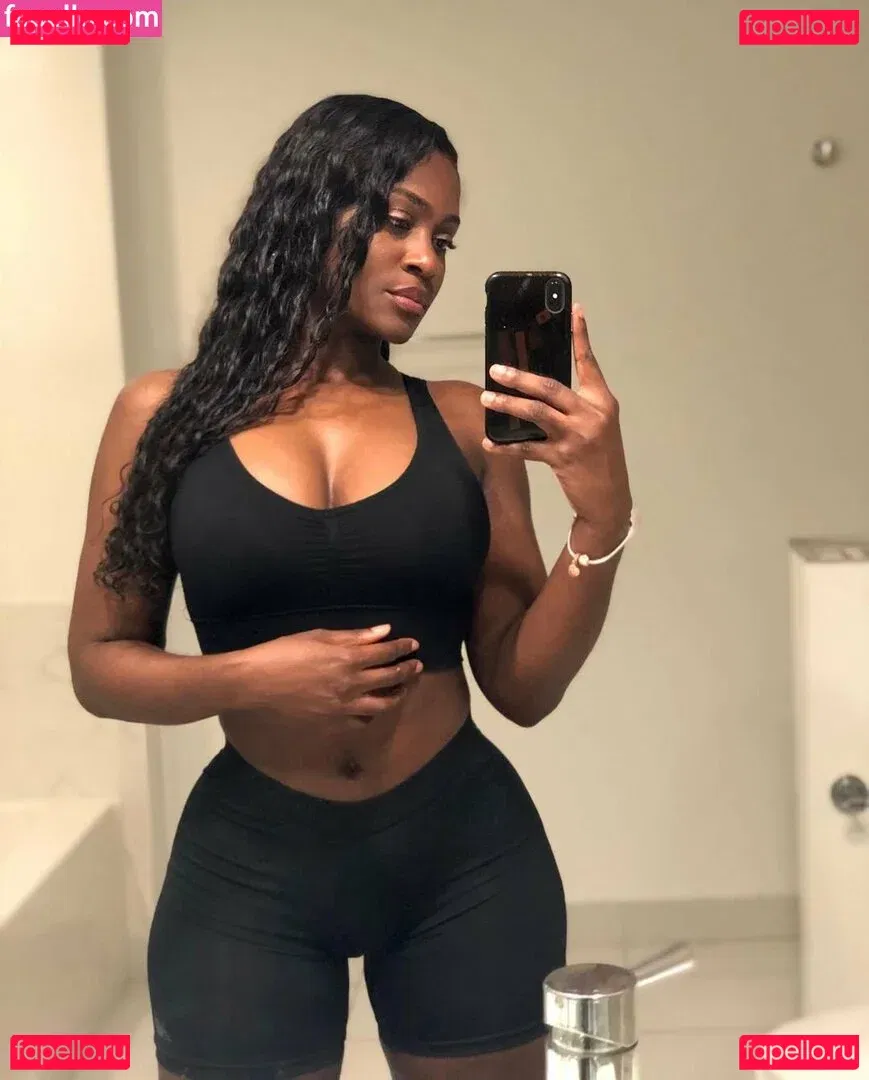 Babeth Lando Onlyfans Photo Gallery 