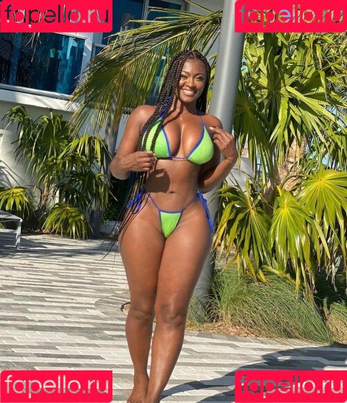 Babeth Lando Onlyfans Photo Gallery 