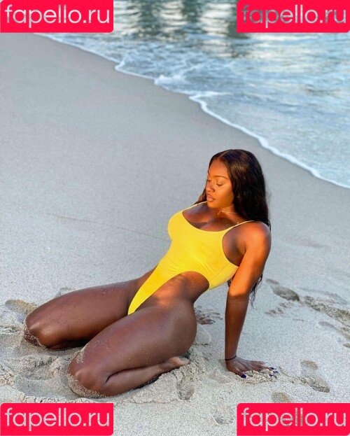 Babeth Lando Onlyfans Photo Gallery 