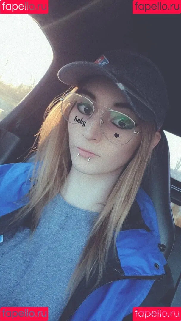 Clementine Onlyfans Photo Gallery 