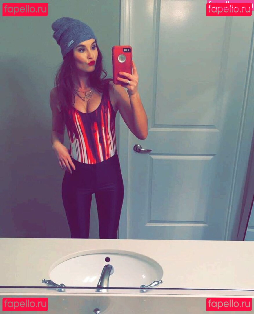 Madeline Carroll Nude Onlyfans Photo 33