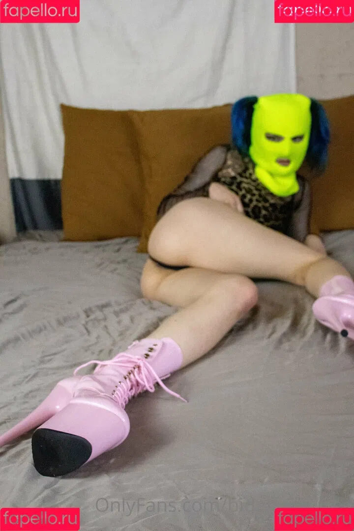 bidaily666free Onlyfans Photo Gallery 