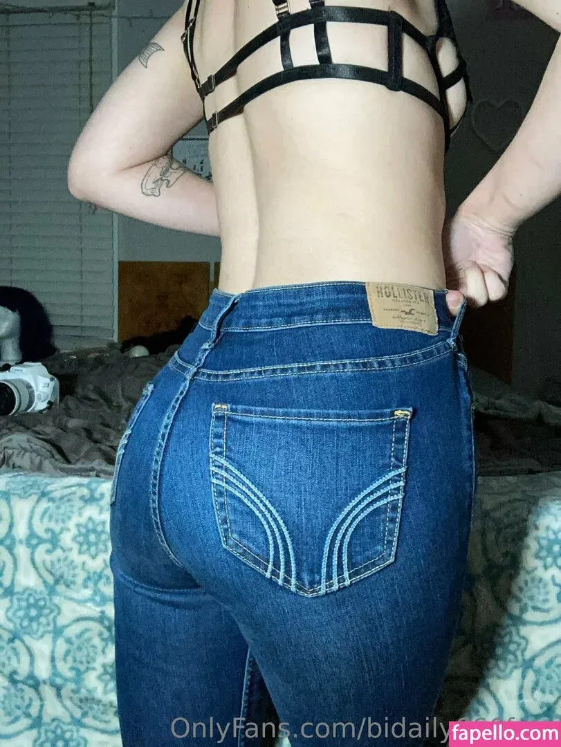 bidaily666free Onlyfans Photo Gallery 