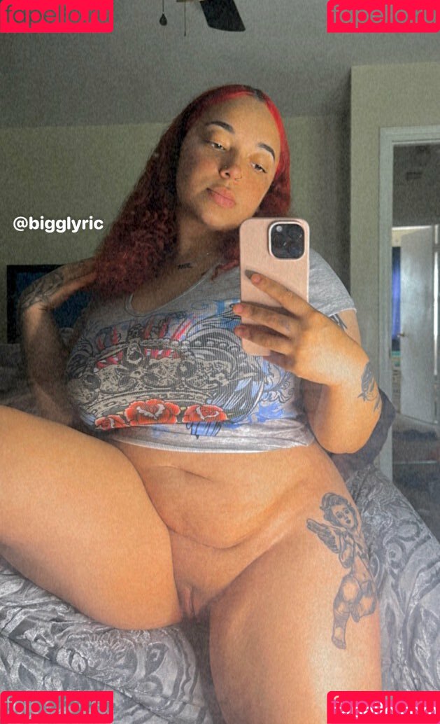 Bigglyric Onlyfans Photo Gallery 