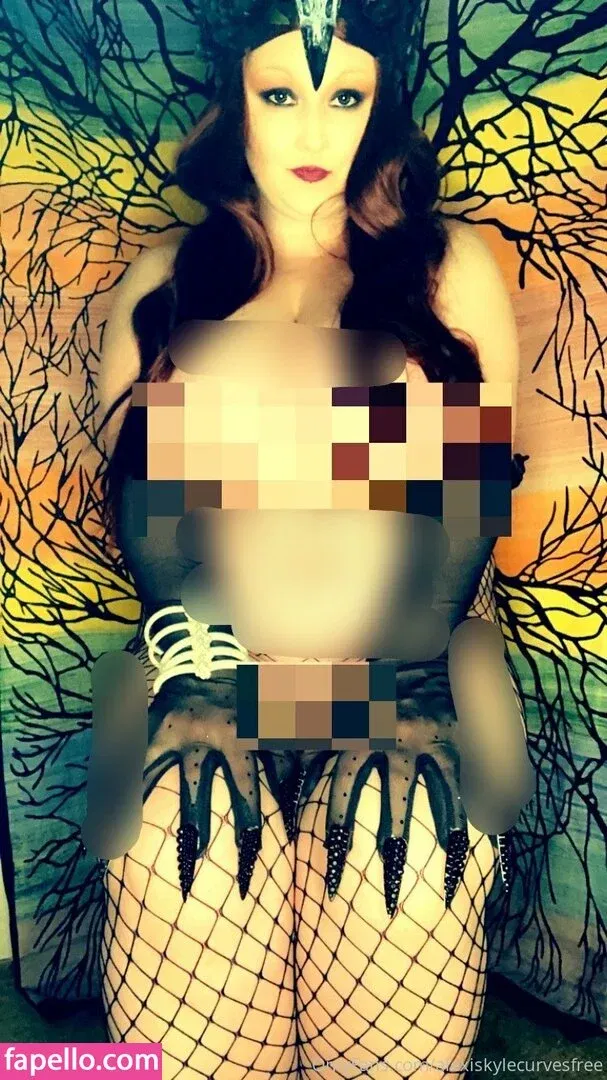 alexiskylecurvesfree Onlyfans Photo Gallery 