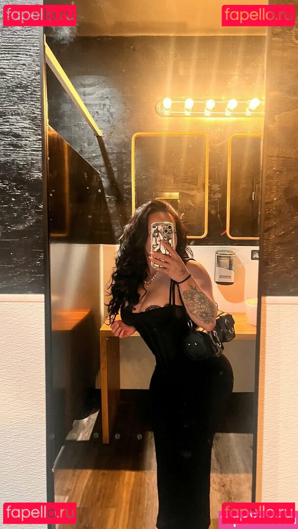 Alyssa Adelene Nude Onlyfans Photo 13