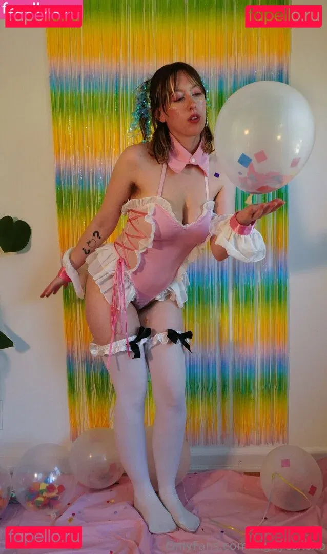 bigeyesxoxo Onlyfans Photo Gallery 