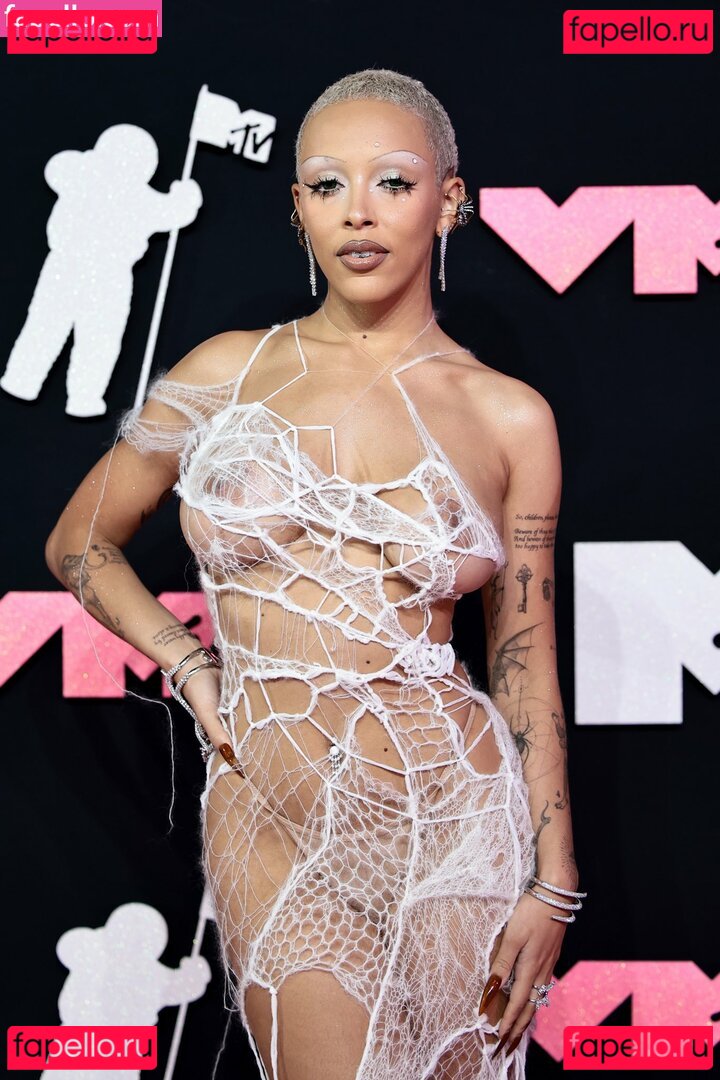Doja Cat Nude Onlyfans Photo 17