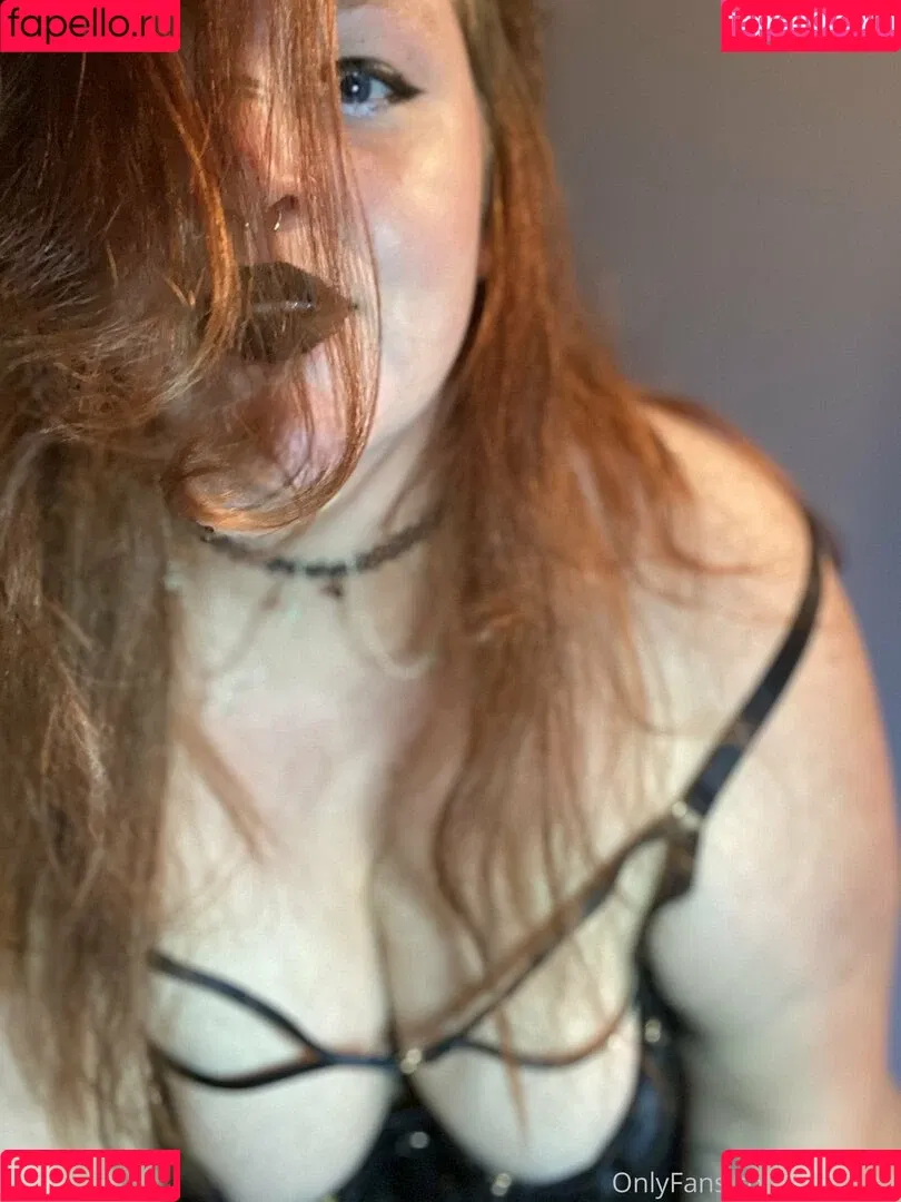 slutkunt Onlyfans Photo Gallery 