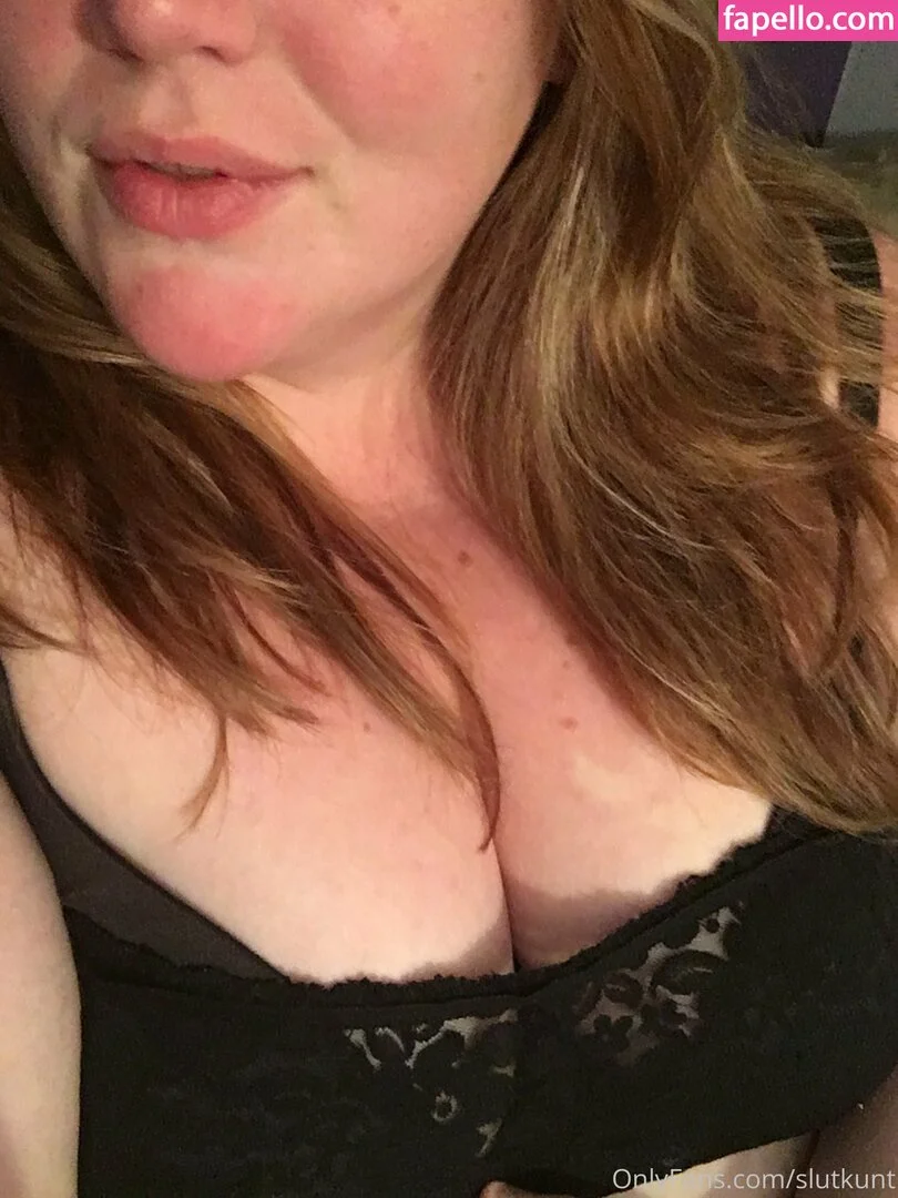 slutkunt Onlyfans Photo Gallery 