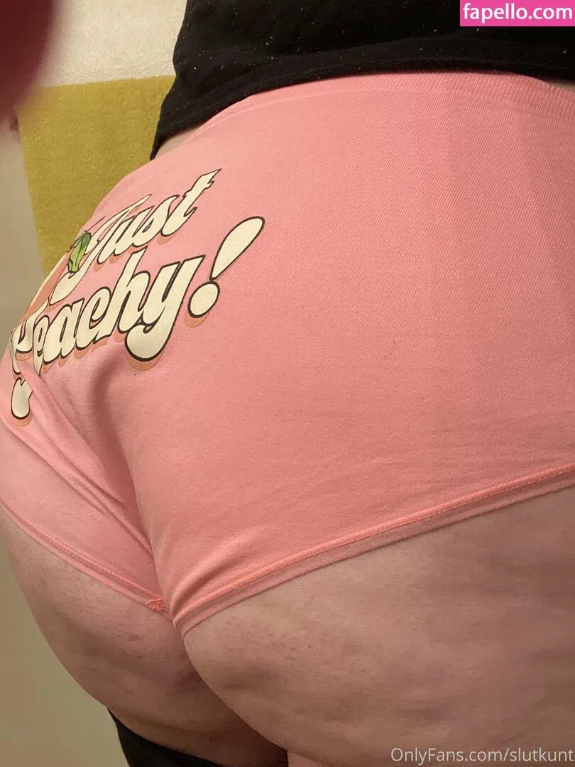 slutkunt Onlyfans Photo Gallery 