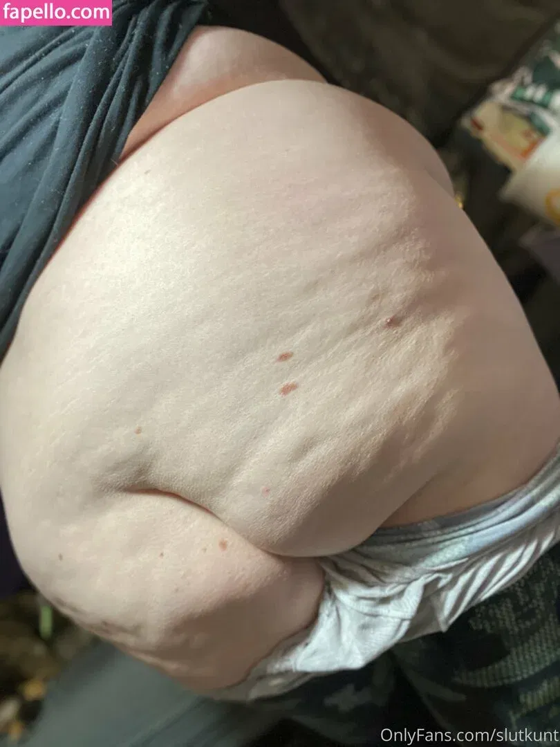 slutkunt Onlyfans Photo Gallery 