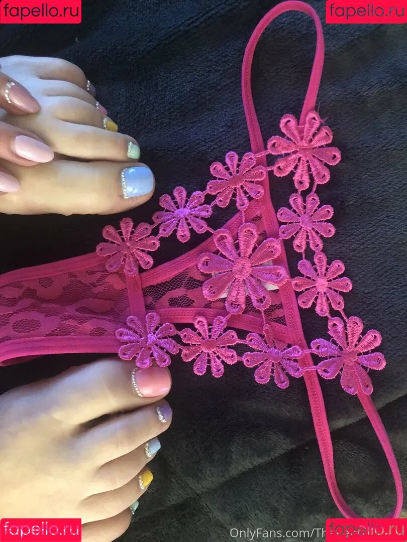thepantyqueen Onlyfans Photo Gallery 