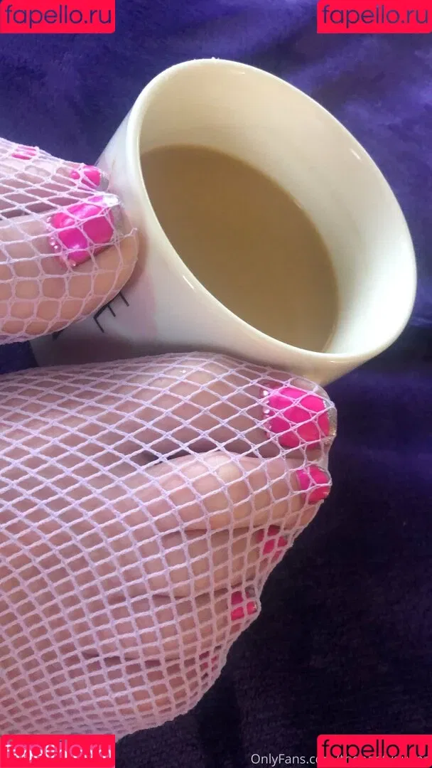 thepantyqueen Onlyfans Photo Gallery 