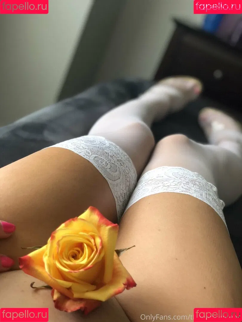 thepantyqueen Onlyfans Photo Gallery 