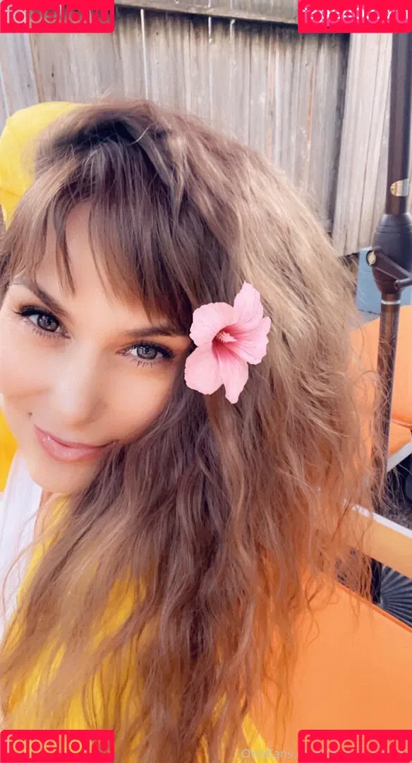 thepantyqueen Onlyfans Photo Gallery 