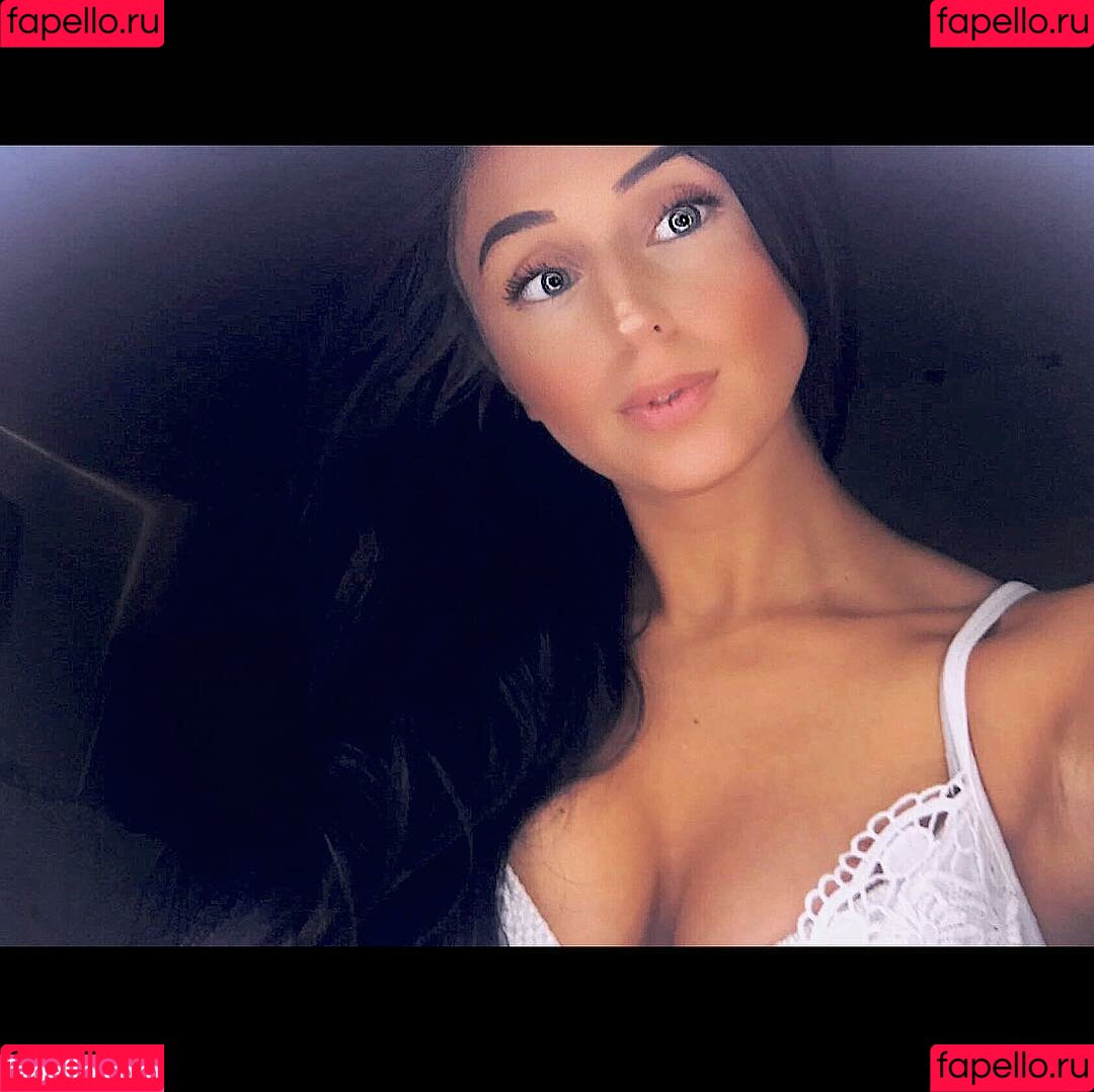 Doom LuckyGirl Onlyfans Photo Gallery 