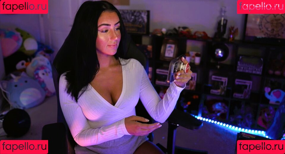 Doom LuckyGirl Onlyfans Photo Gallery 