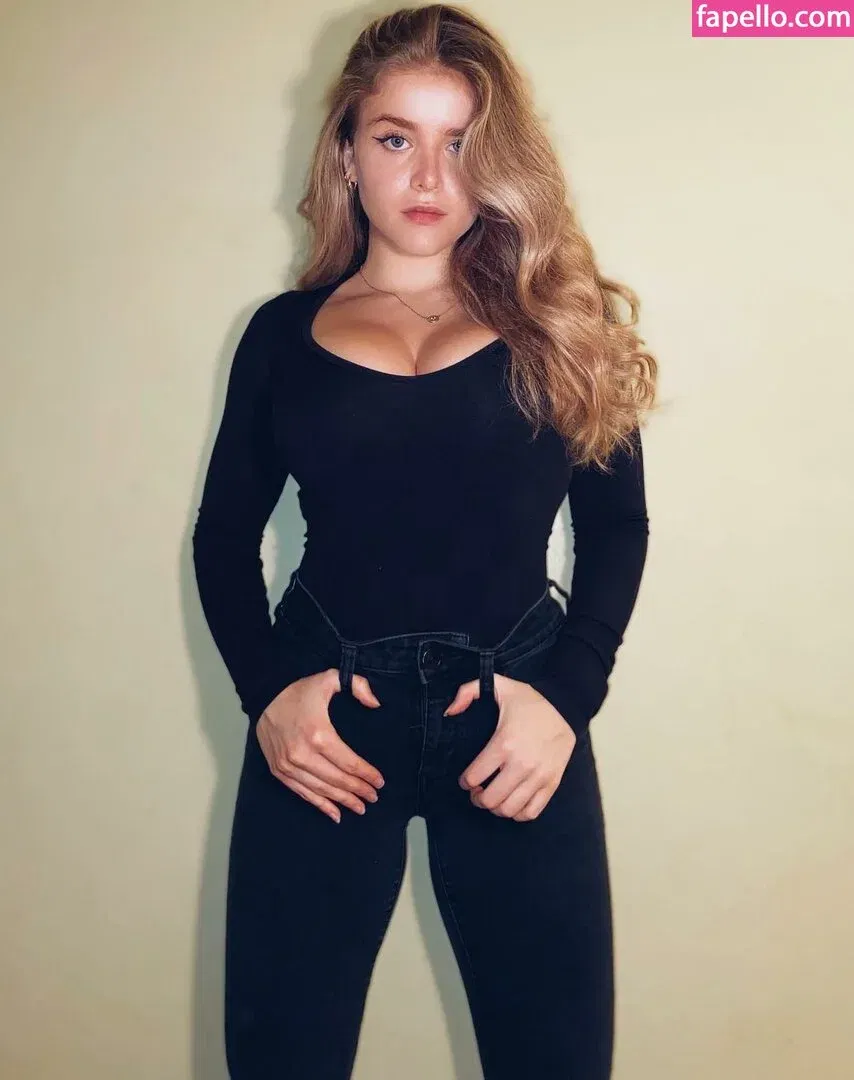 Gabriella Couto Onlyfans Photo Gallery 