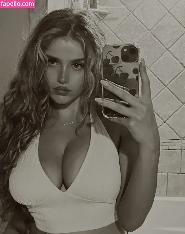 Gabriella Couto Onlyfans Photo Gallery 