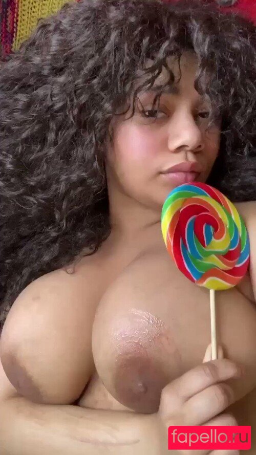 gaialoveheart Nude Onlyfans Photo 7