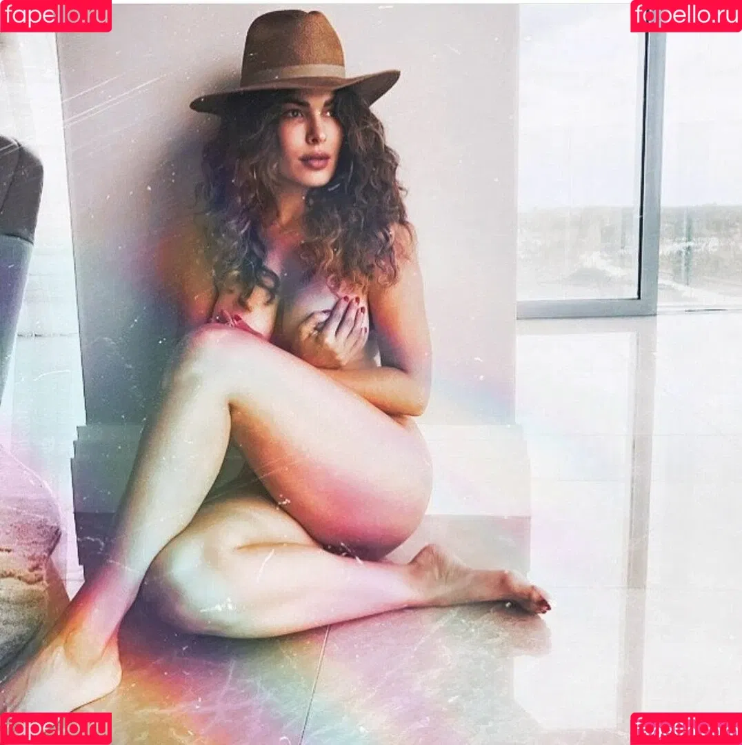 Nadine Velazquez Onlyfans Photo Gallery 