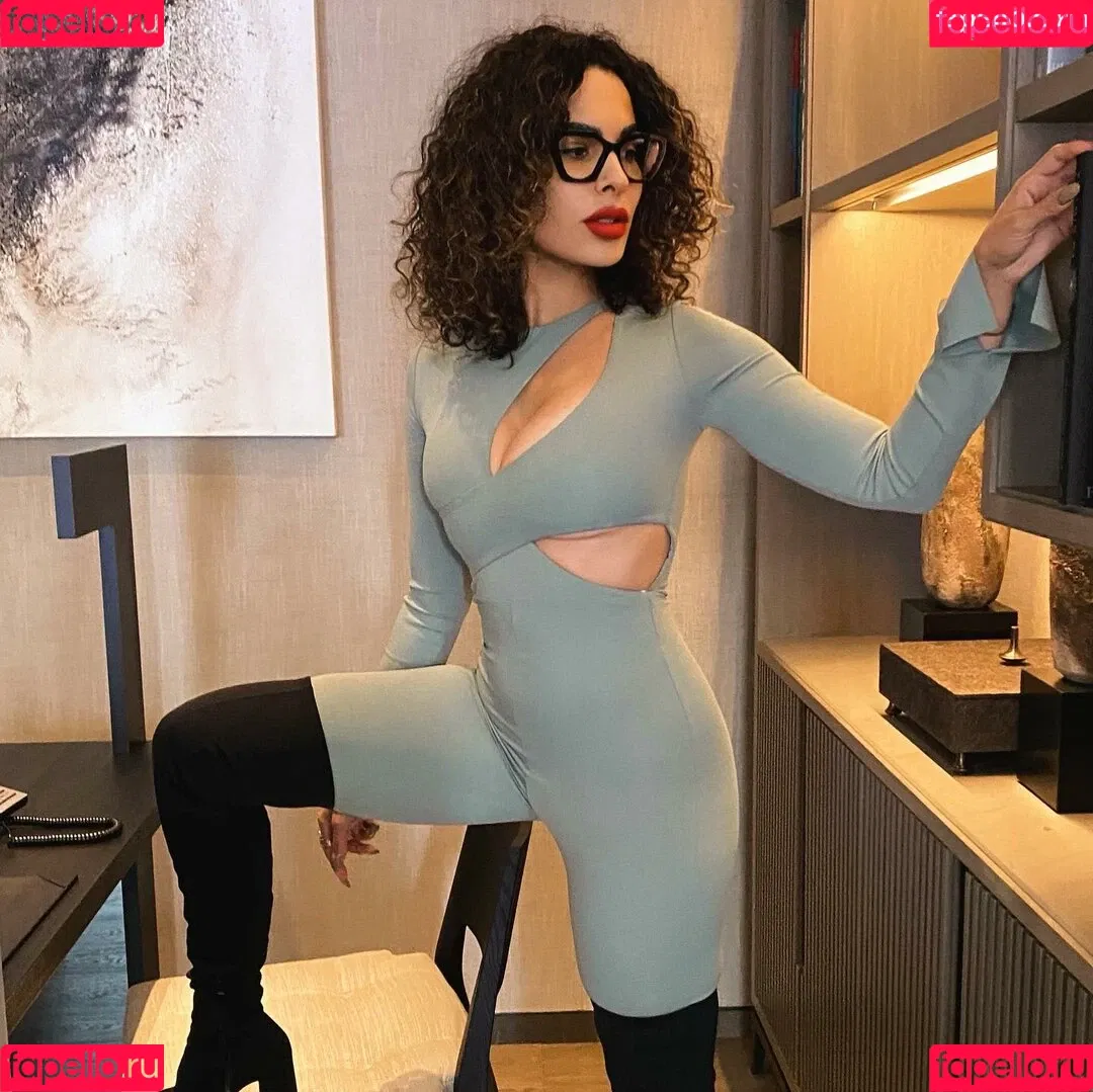 Nadine Velazquez Onlyfans Photo Gallery 