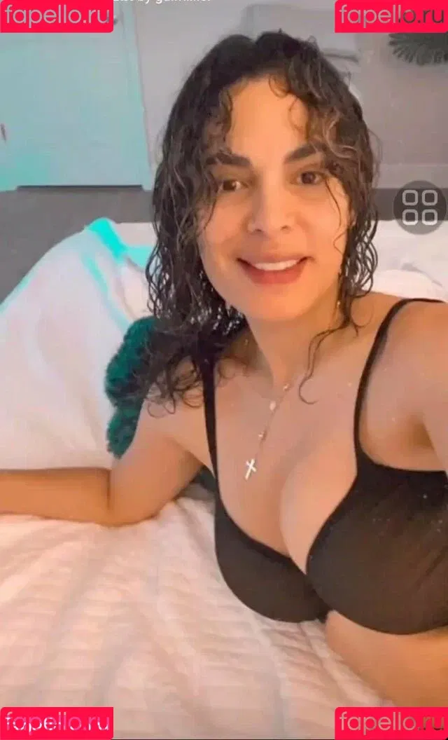 Nadine Velazquez Onlyfans Photo Gallery 