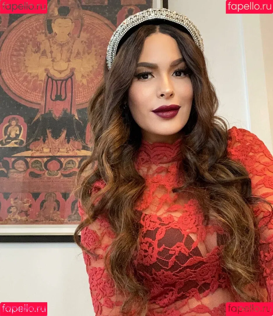 Nadine Velazquez Onlyfans Photo Gallery 