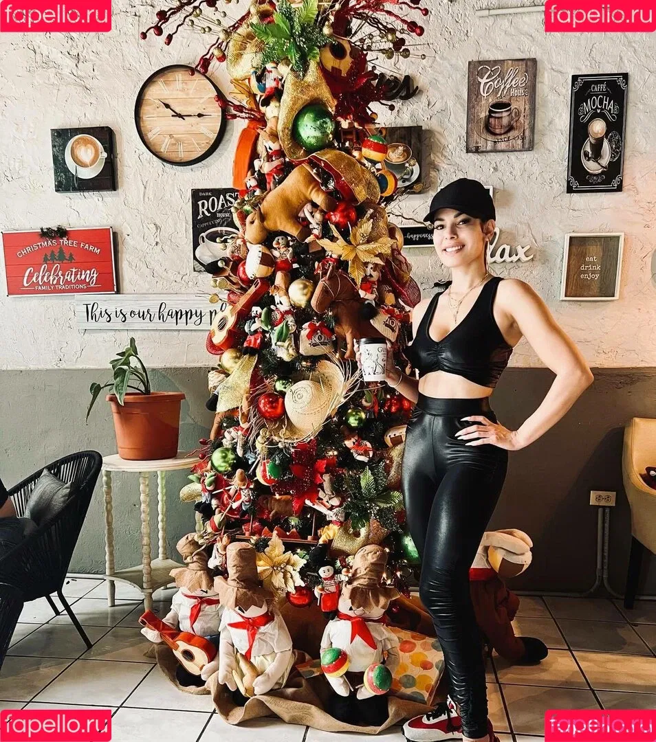 Nadine Velazquez Onlyfans Photo Gallery 