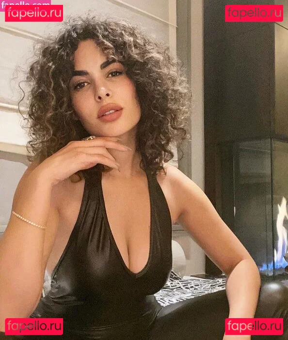 Nadine Velazquez Onlyfans Photo Gallery 