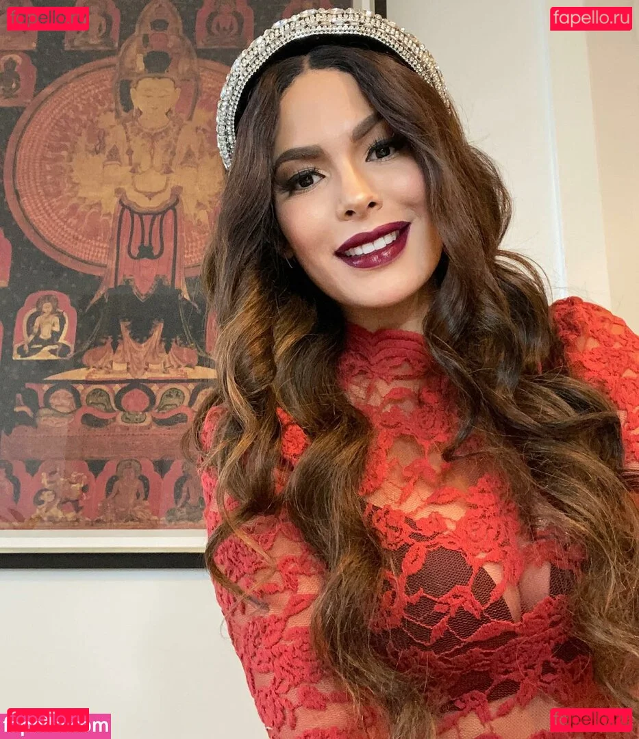 Nadine Velazquez Onlyfans Photo Gallery 