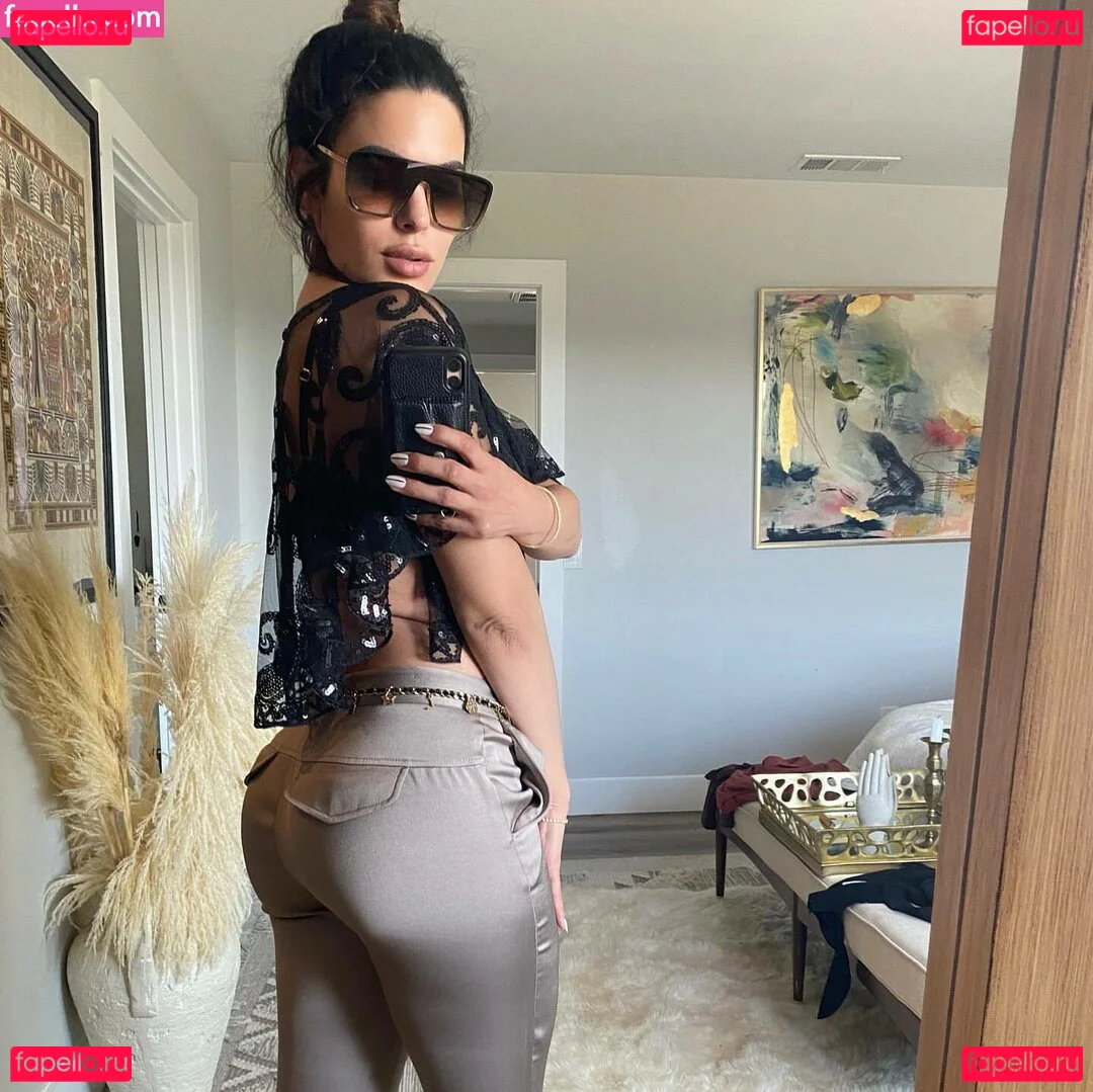 Nadine Velazquez Onlyfans Photo Gallery 