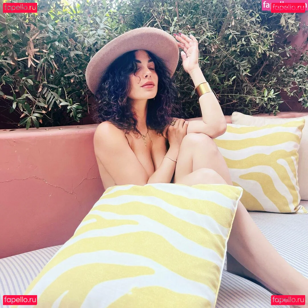 Nadine Velazquez Onlyfans Photo Gallery 