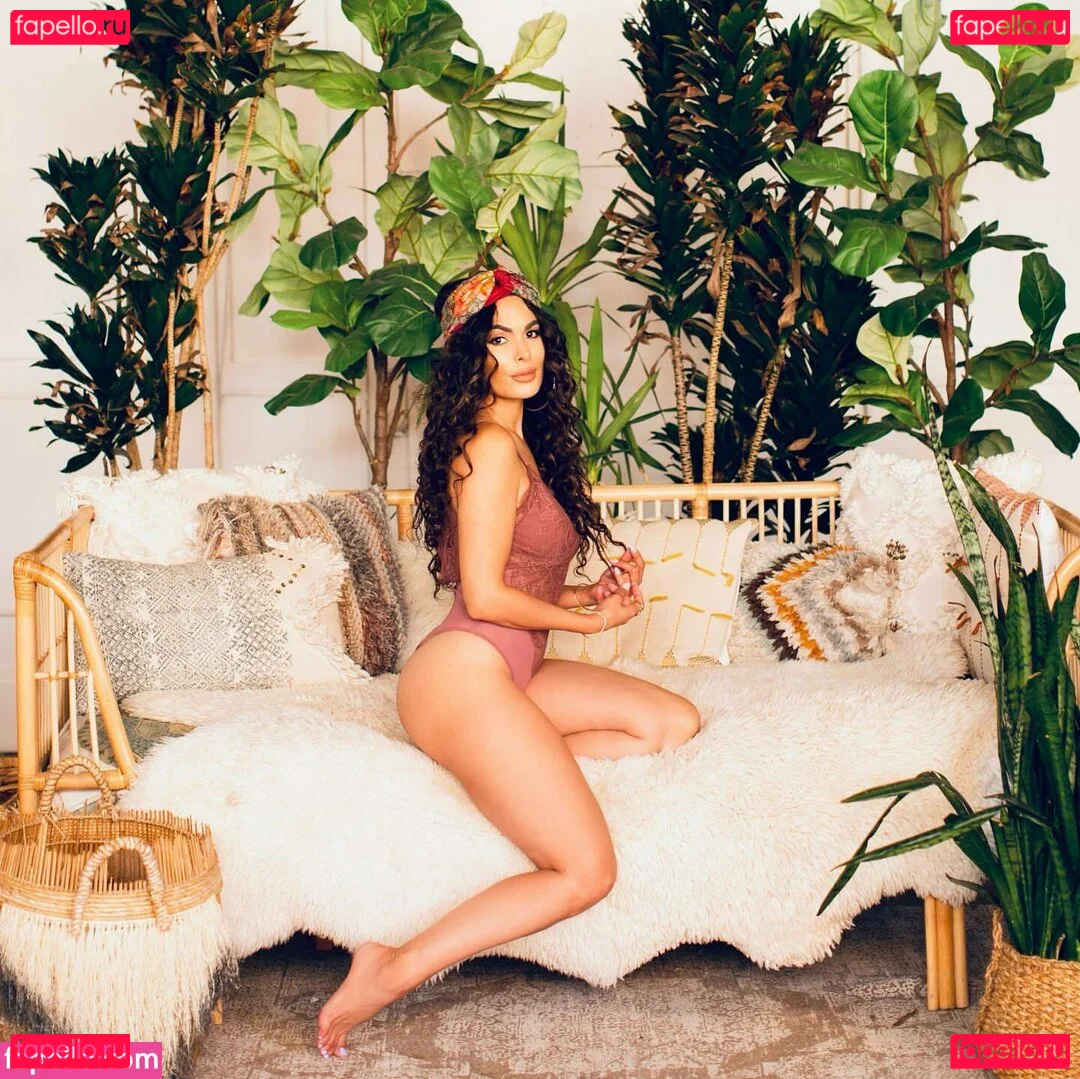 Nadine Velazquez Onlyfans Photo Gallery 