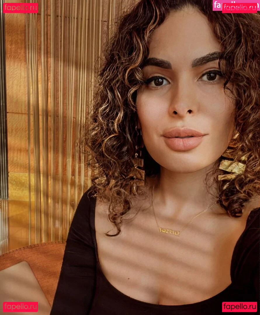 Nadine Velazquez Onlyfans Photo Gallery 