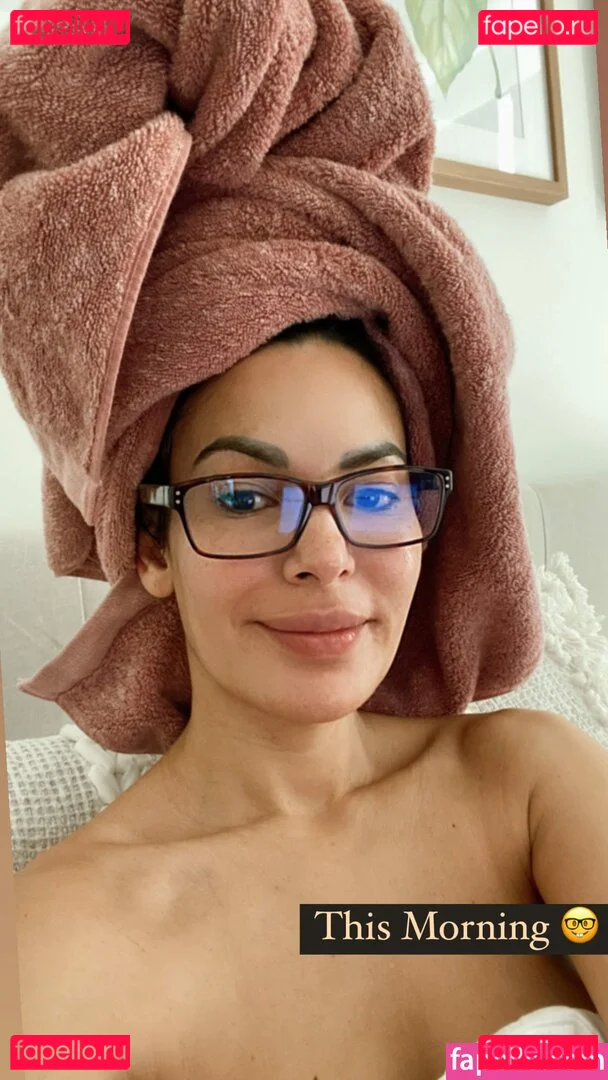 Nadine Velazquez Onlyfans Photo Gallery 