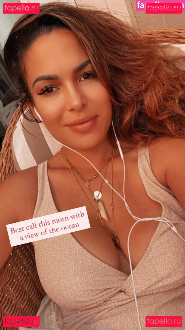 Nadine Velazquez Onlyfans Photo Gallery 