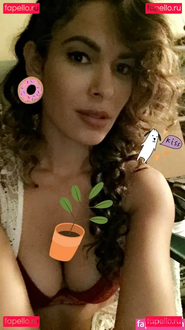 Nadine Velazquez Onlyfans Photo Gallery 