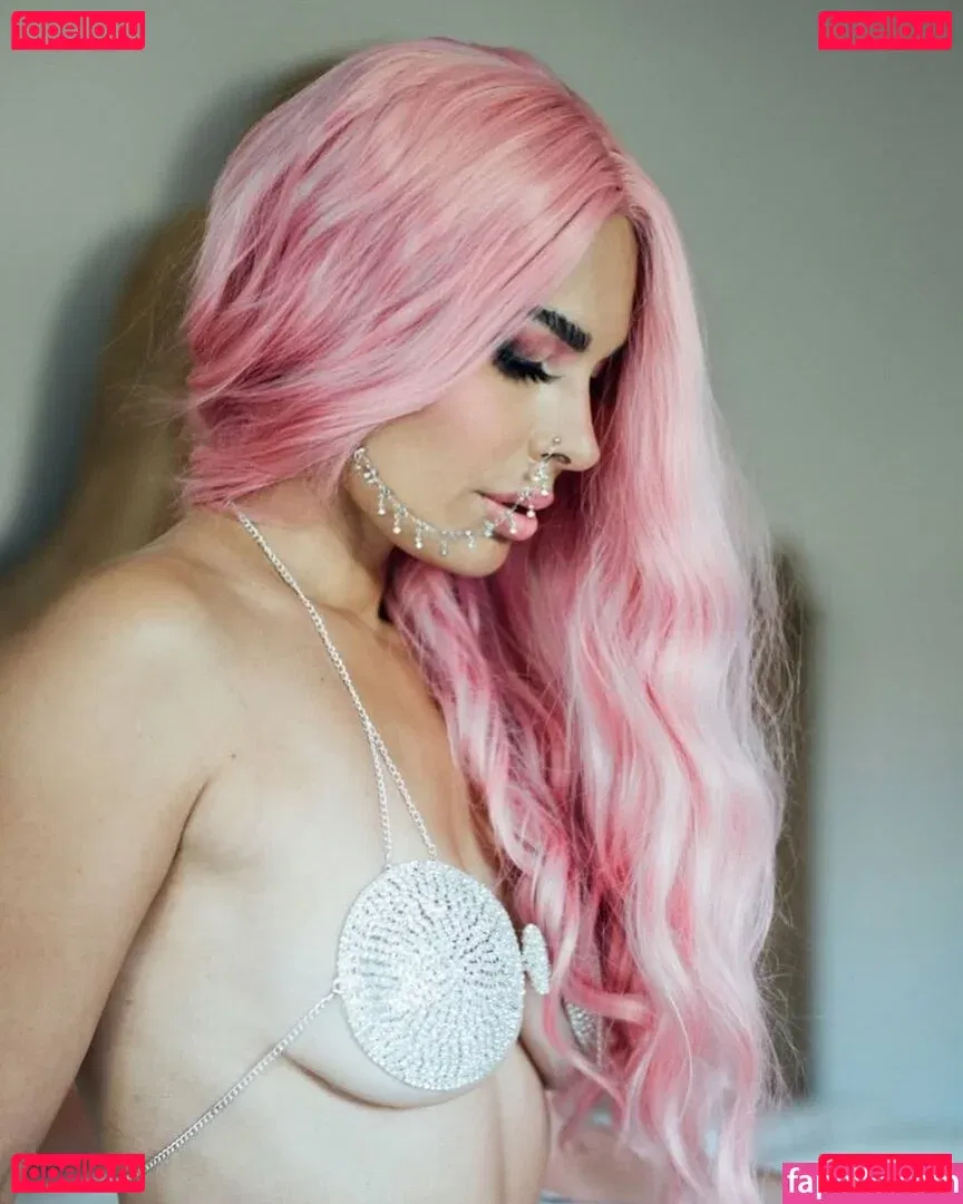 Nadine Velazquez Onlyfans Photo Gallery 