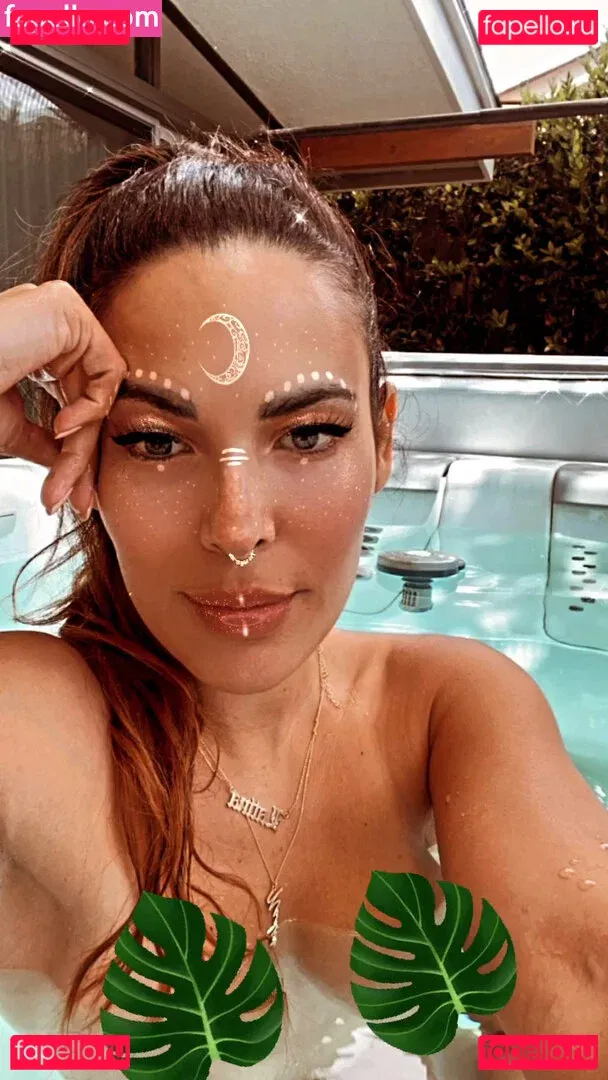 Nadine Velazquez Onlyfans Photo Gallery 