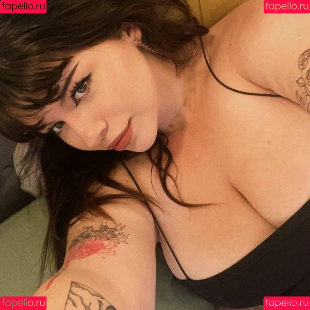 ladletsunade Onlyfans Photo Gallery 