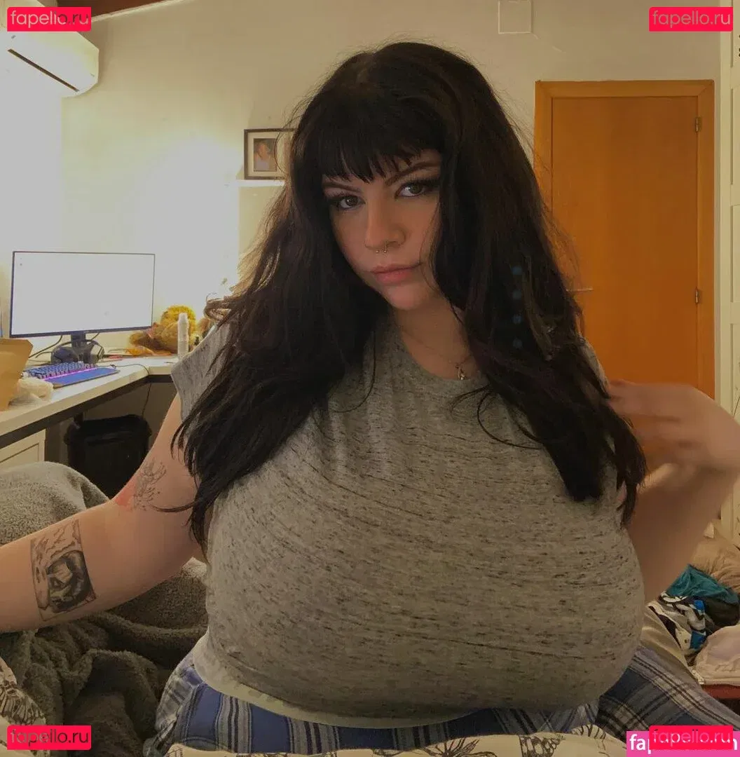 ladletsunade Onlyfans Photo Gallery 