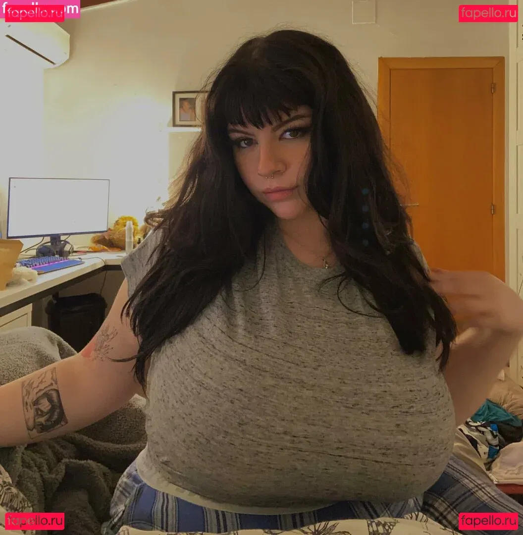 ladletsunade Onlyfans Photo Gallery 