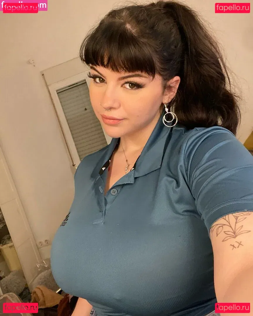 ladletsunade Onlyfans Photo Gallery 