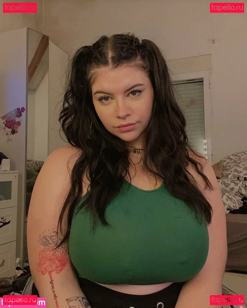 ladletsunade Onlyfans Photo Gallery 