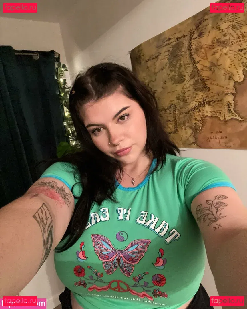 ladletsunade Onlyfans Photo Gallery 